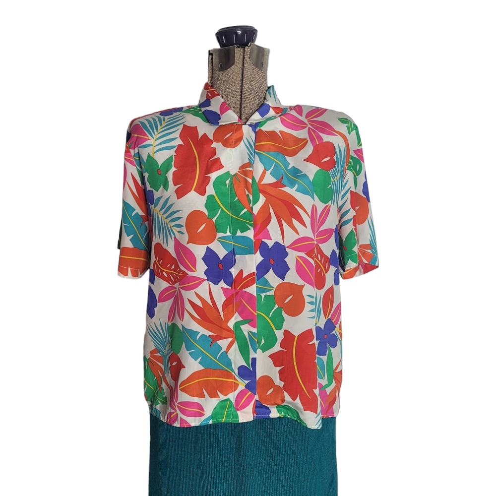 Vintage short sleeve floral button down shirt